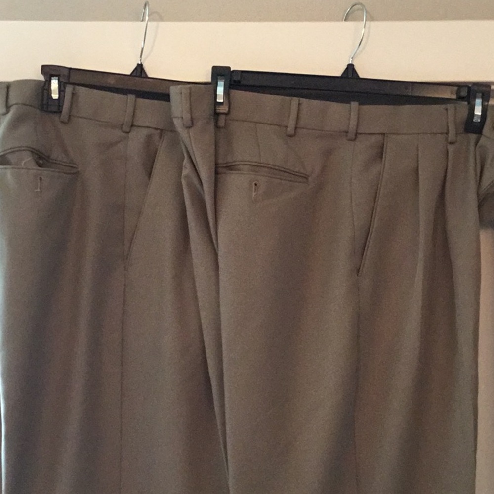 Men’s pleated and cuffed dress pants